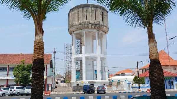 Menara Air Peninggalan Belanda: Infrastruktur Publik atau Simbol Kekuasaan Kolonial?
