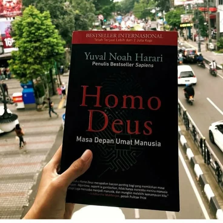 buku Homo Deus Masa Depan Umat Manusia - Yuval Noah Harari.webp