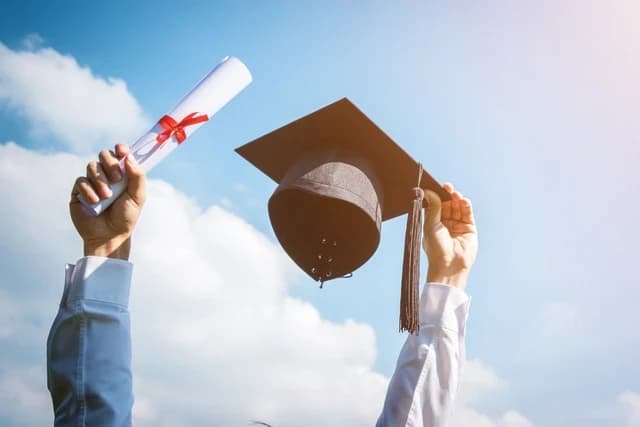 Ijazah Kamu Pernah Ditahan Perusahaan?